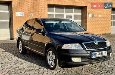 Лифтбек Skoda Octavia 2008 в 