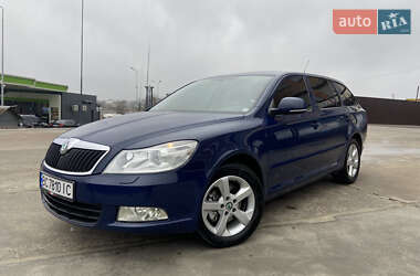 Универсал Skoda Octavia 2012 в Стрые