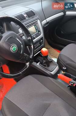 Універсал Skoda Octavia 2012 в 