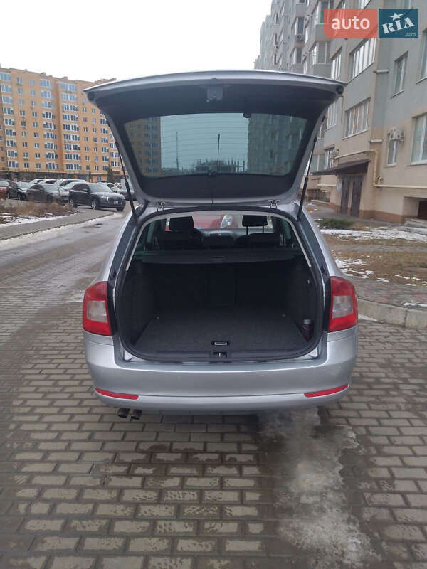 Універсал Skoda Octavia 2008 в Харкові