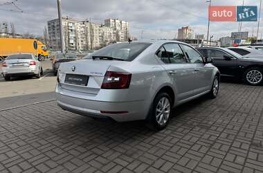 Лифтбек Skoda Octavia 2019 в Киеве