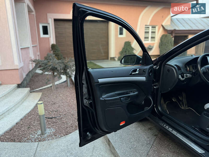 Лифтбек Skoda Octavia 2006 в Черновцах