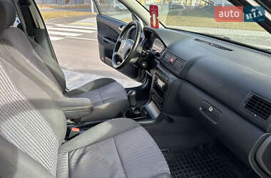 Ліфтбек Skoda Octavia 2003 в 
