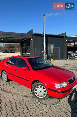 Лифтбек Skoda Octavia 1996 в 