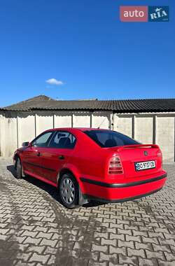 Лифтбек Skoda Octavia 1996 в 