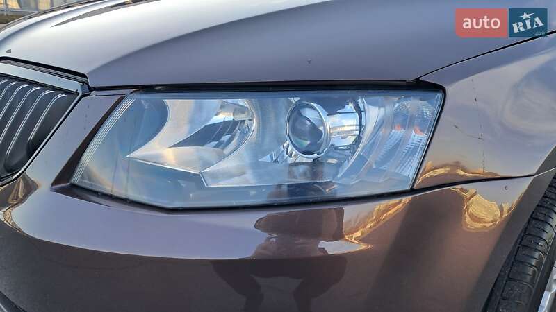 Лифтбек Skoda Octavia 2015 в Запорожье