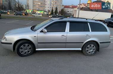 Універсал Skoda Octavia 2003 в Надвірній