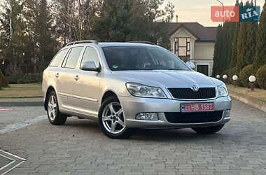 Універсал Skoda Octavia 2012 в Сарнах