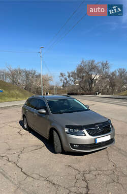 Універсал Skoda Octavia 2014 в Кропивницькому