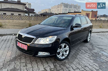 Универсал Skoda Octavia 2012 в Ровно