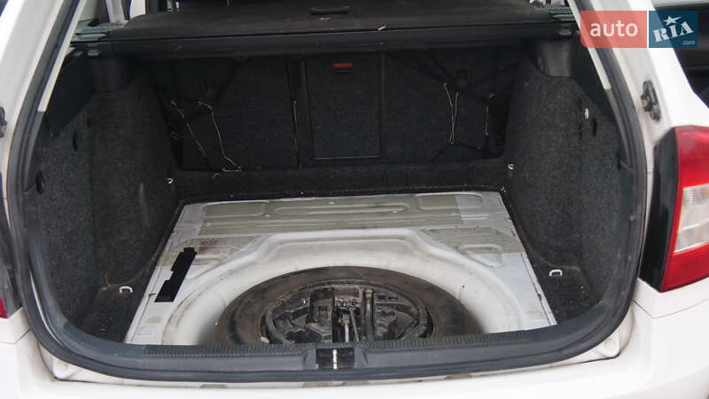 Універсал Skoda Octavia 2011 в Бережанах