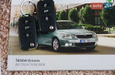 Універсал Skoda Octavia 2011 в Бережанах