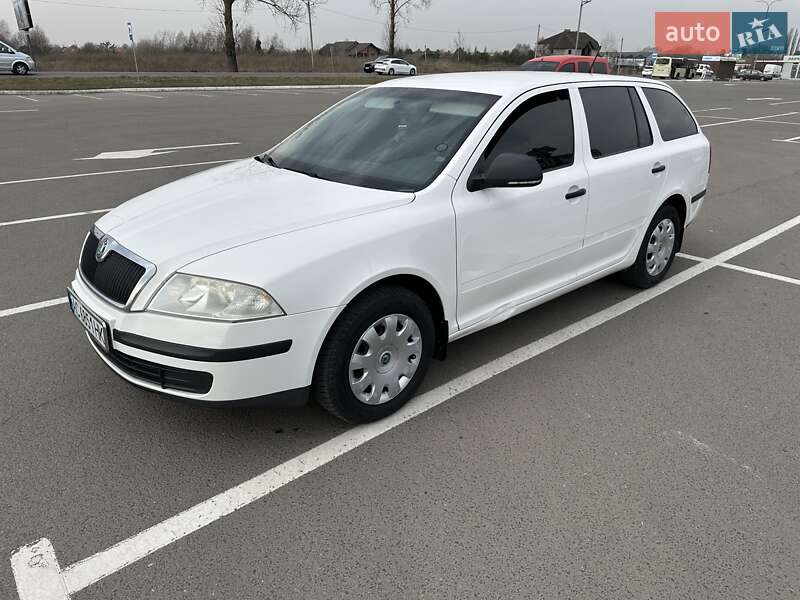 Универсал Skoda Octavia 2012 в Луцке