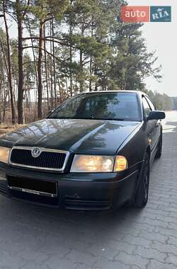 Лифтбек Skoda Octavia 2003 в Костополе