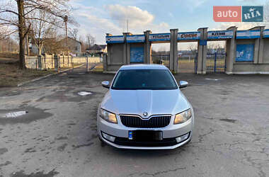 Лифтбек Skoda Octavia 2013 в 