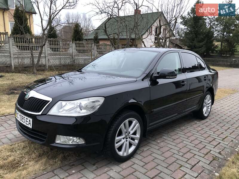 Лифтбек Skoda Octavia 2009 в 