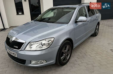 Универсал Skoda Octavia 2010 в Львове