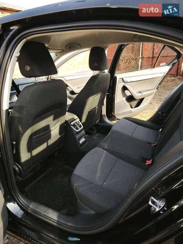 Універсал Skoda Octavia 2014 в Харкові