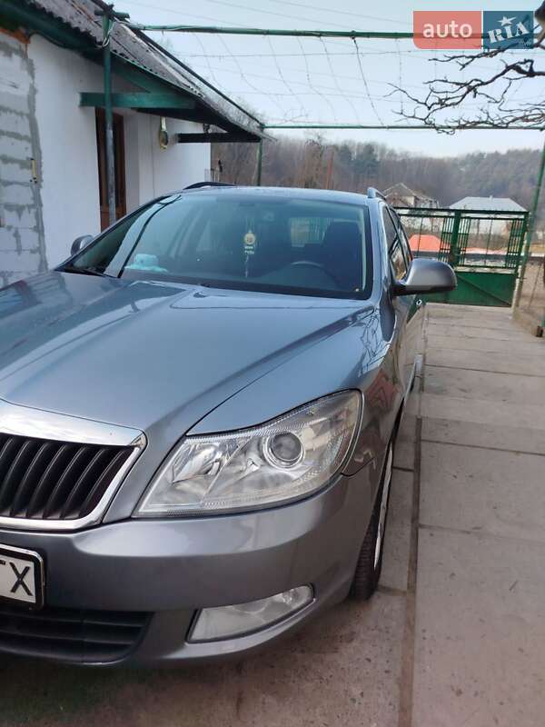 Универсал Skoda Octavia 2012 в Буче