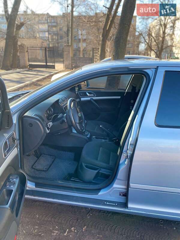 Ліфтбек Skoda Octavia 2011 в Кривому Розі