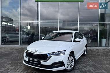 Лифтбек Skoda Octavia 2020 в Киеве