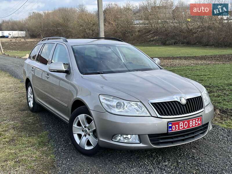 Универсал Skoda Octavia 2010 в Луцке