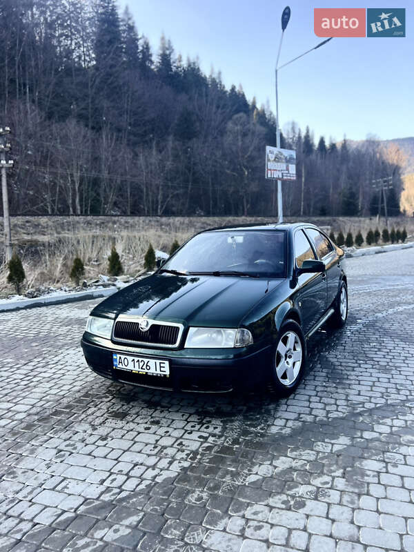 Лифтбек Skoda Octavia 2000 в Яремче