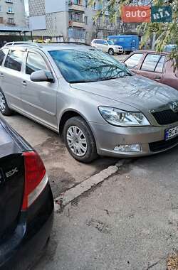 Универсал Skoda Octavia 2011 в 