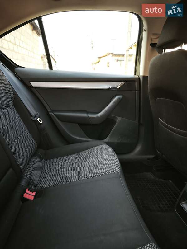 Універсал Skoda Octavia 2014 в Харкові