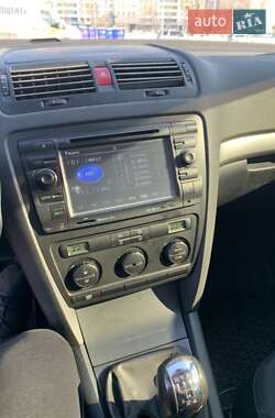 Лифтбек Skoda Octavia 2008 в 