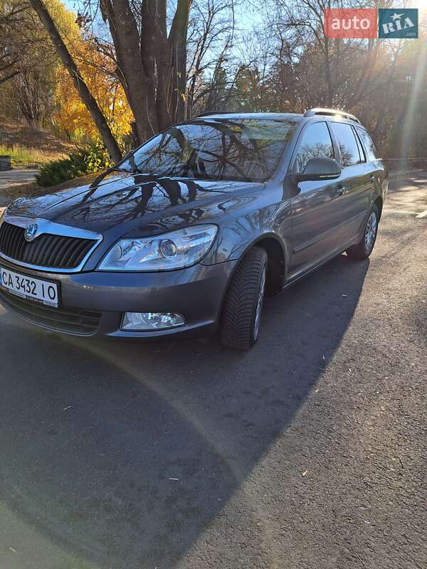 Универсал Skoda Octavia 2011 в Черкассах