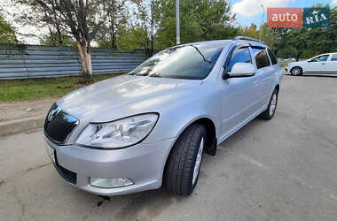 Універсал Skoda Octavia 2011 в Дніпрі