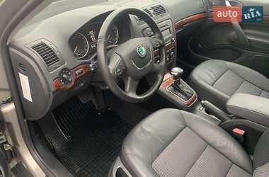 Универсал Skoda Octavia 2010 в 