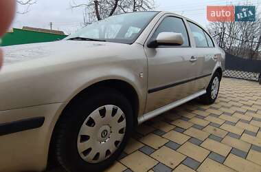 Ліфтбек Skoda Octavia 2005 в 