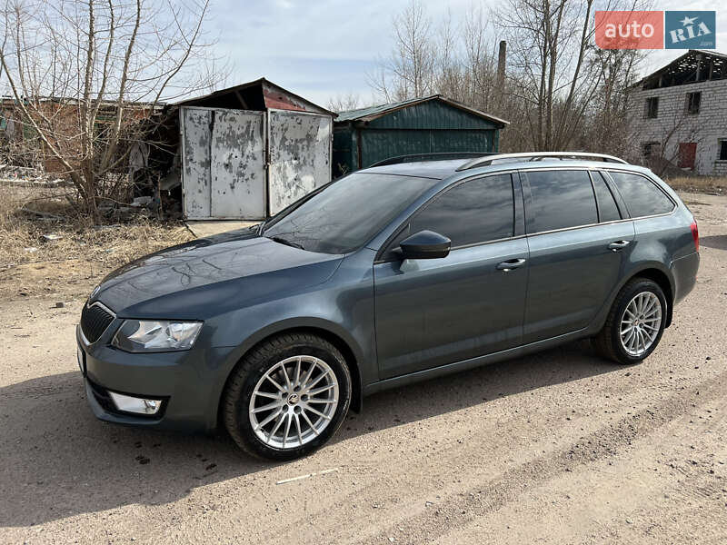 Універсал Skoda Octavia 2016 в Лебедині