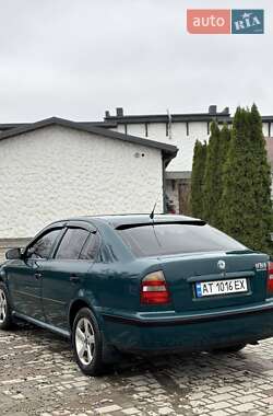 Лифтбек Skoda Octavia 1998 в 