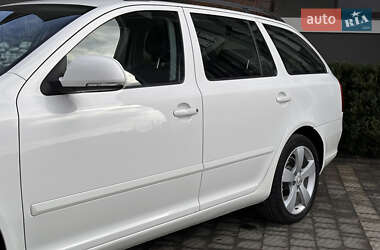 Универсал Skoda Octavia 2011 в Стрые