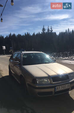 Универсал Skoda Octavia 2004 в Микуличине