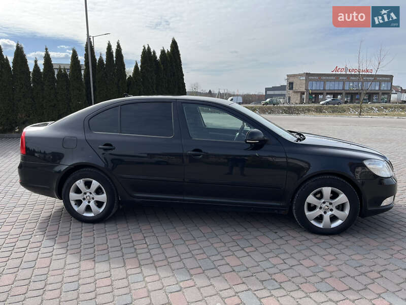 Лифтбек Skoda Octavia 2009 в Самборе фото 2 Лифтбек Skoda Octavia 2009 в Самборе