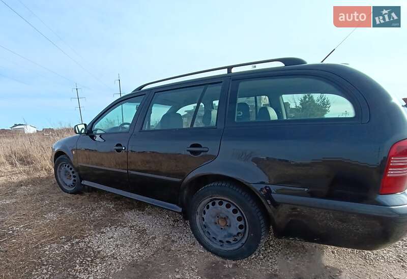 Універсал Skoda Octavia 2001 в Тернополі