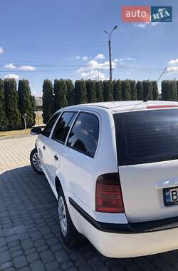 Универсал Skoda Octavia 2002 в Каменец-Подольском