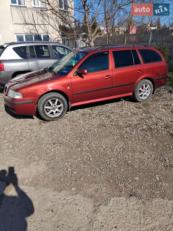 Универсал Skoda Octavia 2003 в Ивано-Франковске