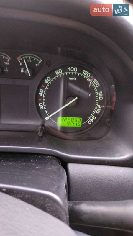 Лифтбек Skoda Octavia 2002 в Полтаве