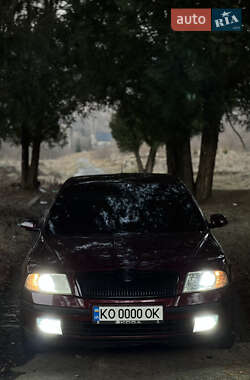 Лифтбек Skoda Octavia 2005 в Межгорье