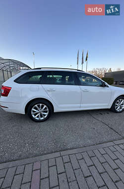 Універсал Skoda Octavia 2019 в 