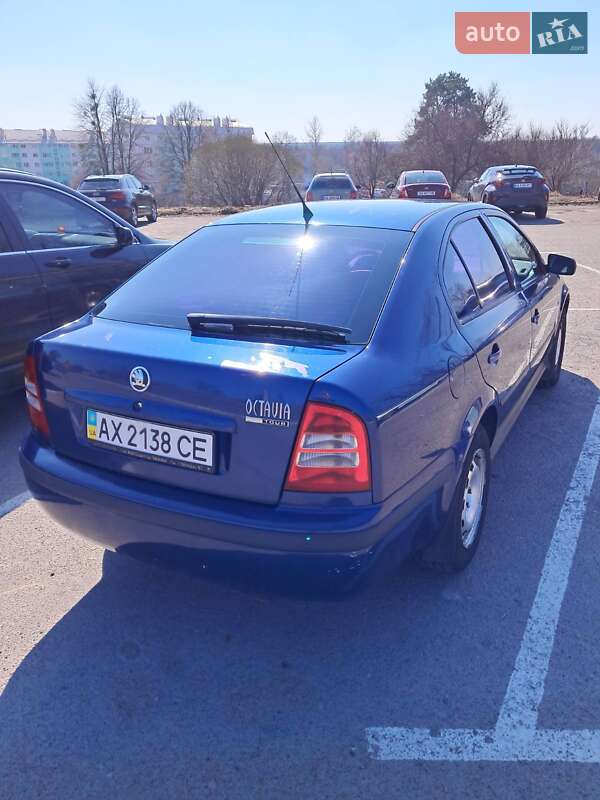 Лифтбек Skoda Octavia 2006 в Белогородке