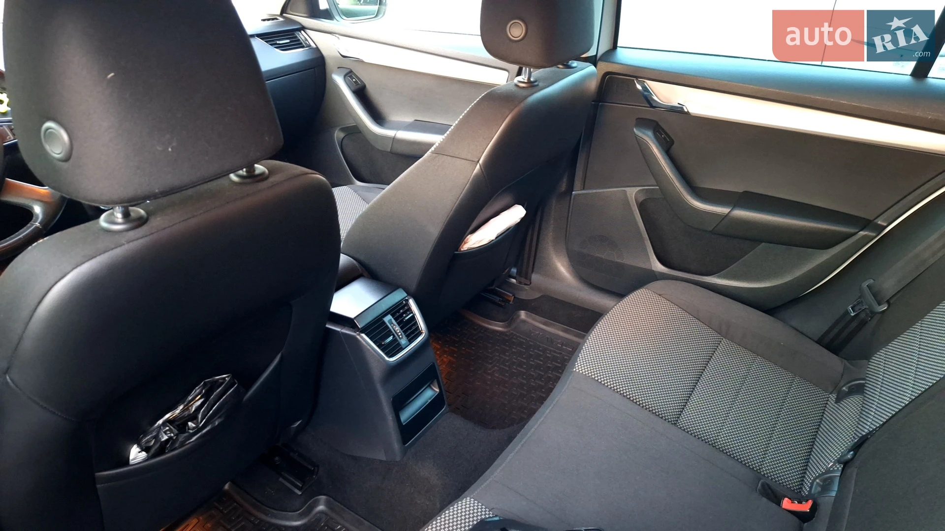 2013 Skoda Octavia - мініатюра 10