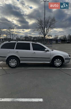 Универсал Skoda Octavia 2001 в 