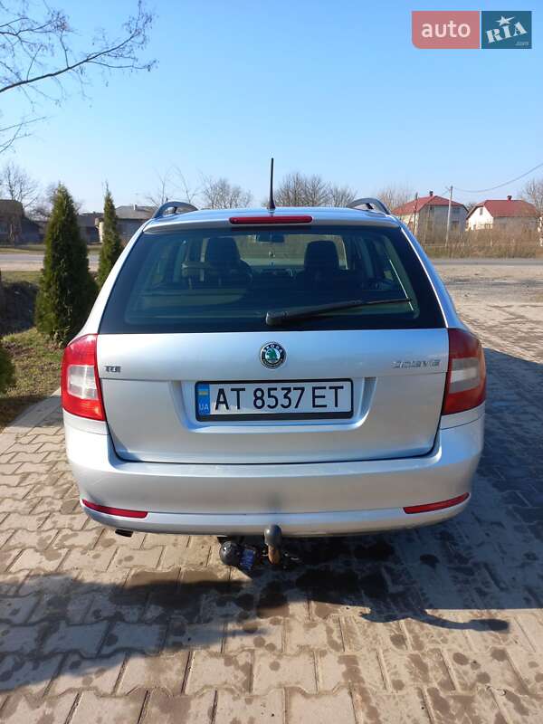 Универсал Skoda Octavia 2011 в Галиче