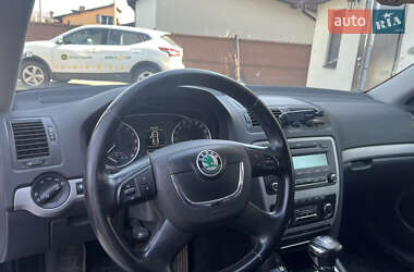 Лифтбек Skoda Octavia 2010 в 
